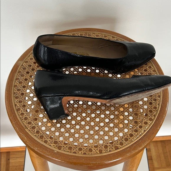 Vintage Salvatore Ferragamo Black Textured Heels - Picture 9 of 9